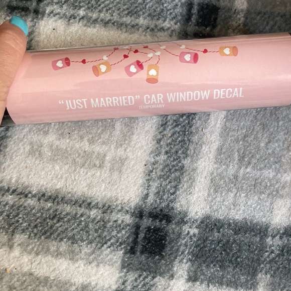 NWT Miss to Mrs Just Married Car Window Decal - Picture 3 of 4